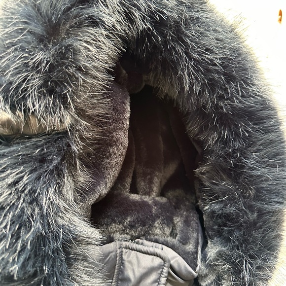 Ralph Lauren Navy Puffer Coat - Picture 4 of 14